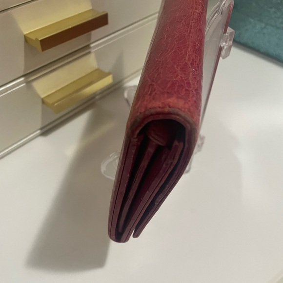 Miu Miu crocodile embossed Wallet in Peonia Fuschia - Picture 15 of 16